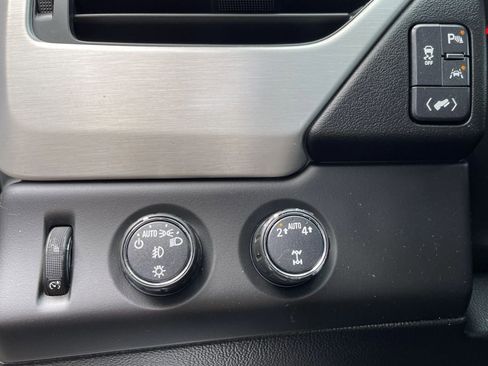 Used 2017 GMC Yukon XL SLT image 37