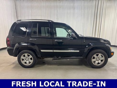 Used 2005 Jeep Liberty Limited AWD/4WD image 4