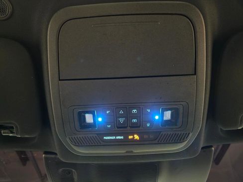 Used 2020 Ford Explorer XLT w/ Equipment Group 202A image 41