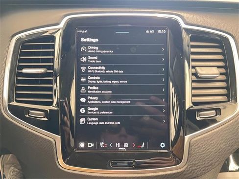 Used 2024 Volvo XC90 B5 Plus image 31