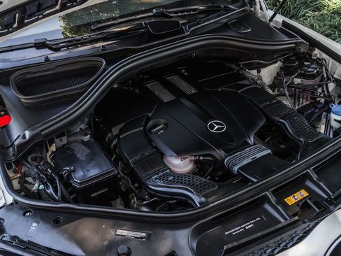 Used 2019 Mercedes-Benz GLS 450 4MATIC w/ Grand Edition Package image 36