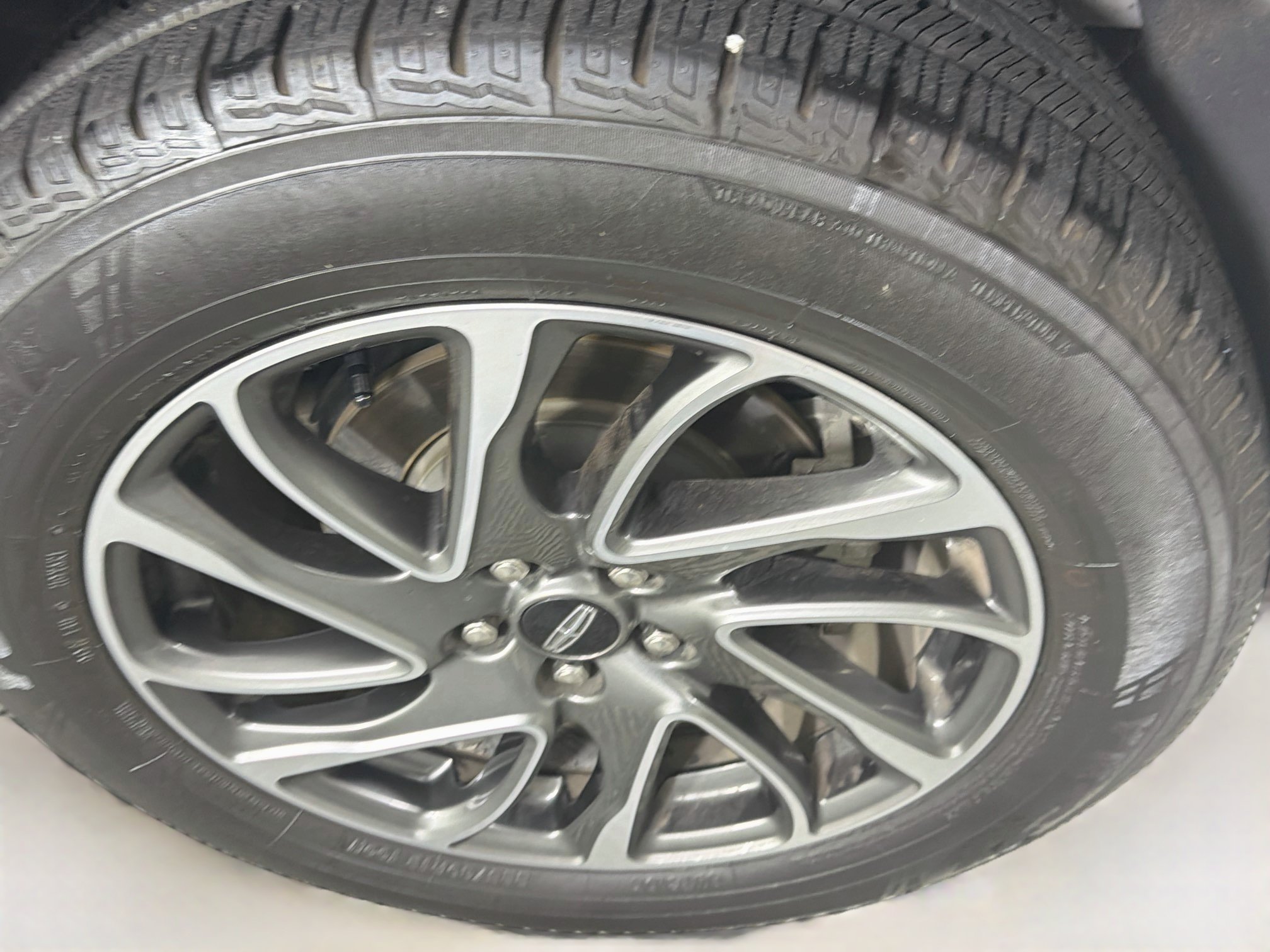 Used 2020 Lincoln Corsair FWD w/ Equipment Group 101A image 11