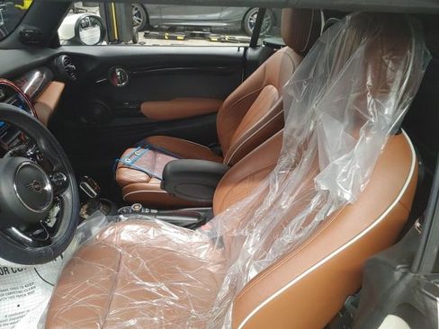 Used 2020 MINI Cooper S image 8