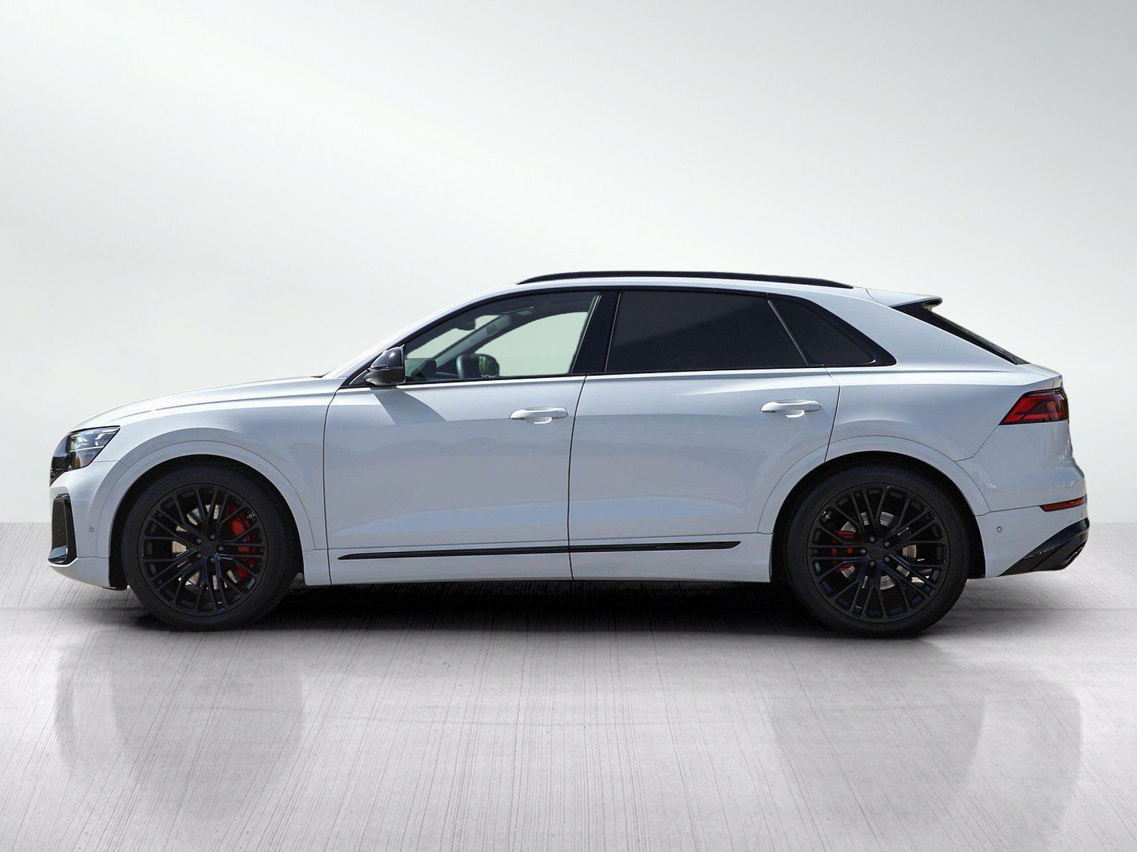 Used 2026 Audi SQ8 Prestige AWD/4WD image 2