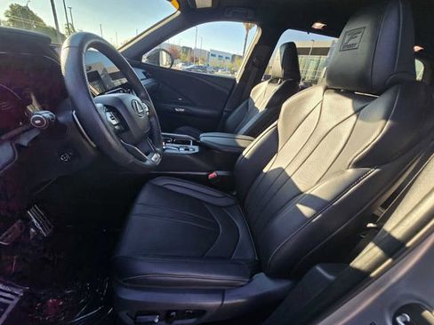 Certified 2025 Lexus TX 500h F SPORT Premium w/ Technology Package image 23