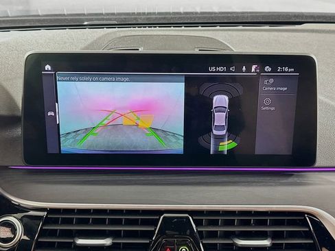 Used 2022 BMW 530e w/ Executive Package image 17