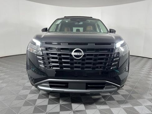 New 2026 Nissan Pathfinder Platinum FWD image 5