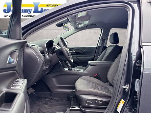 Used 2022 Chevrolet Equinox LT image 10