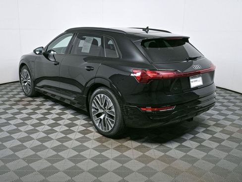 Used 2024 Audi Q8 e-tron Prestige w/ Prestige Package AWD/4WD image 32