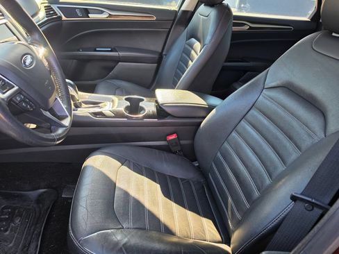 Used 2015 Ford Fusion SE w/ Equipment Group 502A FWD image 10