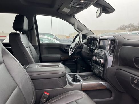 Used 2019 GMC Sierra 1500 SLT w/ SLT Premium Plus Package image 2