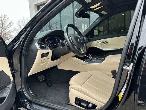 Used 2021 BMW 330i Sedan w/ Convenience Package image 17