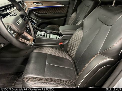 Used 2023 Jeep Grand Cherokee Summit w/ Luxury Tech Group V image 11