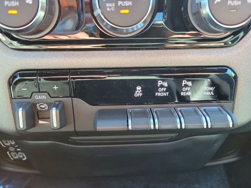 New 2026 RAM 1500 Express image 21