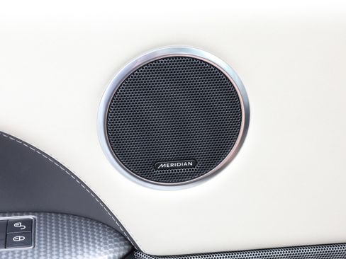 Used 2020 Land Rover Range Rover Sport HST image 14