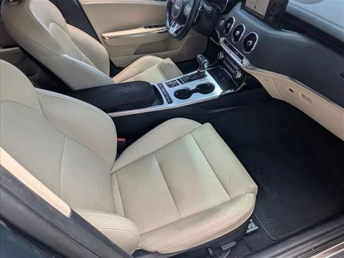 Used 2022 Kia Stinger GT1 image 19