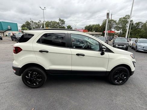 Used 2022 Ford EcoSport SES image 9