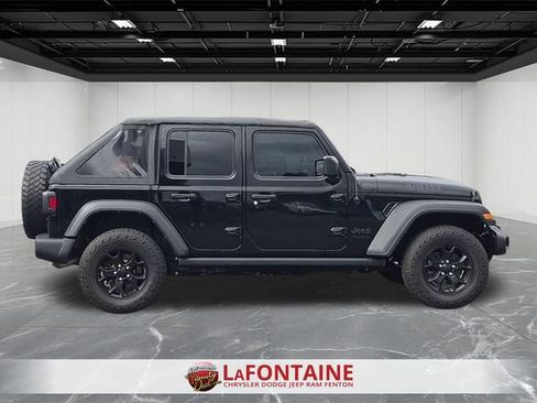 Used 2021 Jeep Wrangler Unlimited Sport AWD/4WD image 6