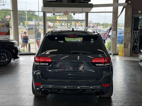 Used 2018 Jeep Grand Cherokee SRT w/ Trailer Tow Group IV AWD/4WD image 8