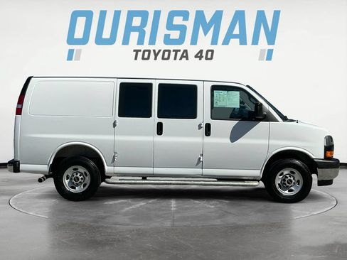 Used 2025 GMC Savana 2500 w/ Driver Convenience Package RWD image 8