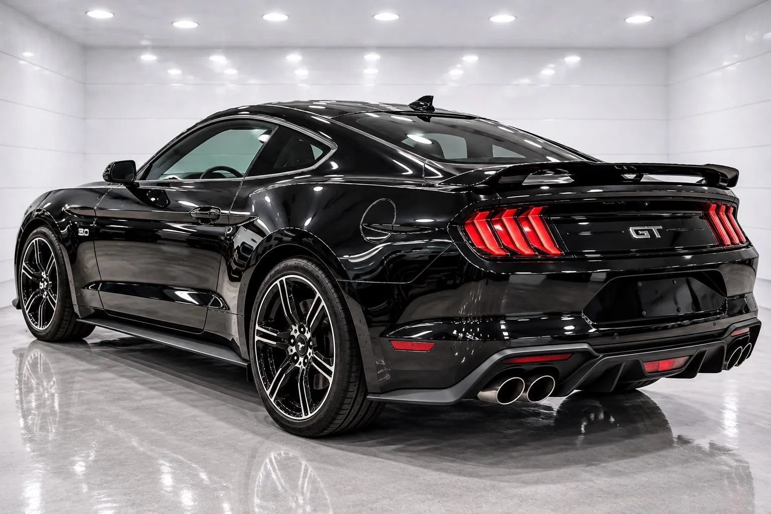 Used 2019 Ford Mustang GT w/ Equipment Group 301A RWD image 3