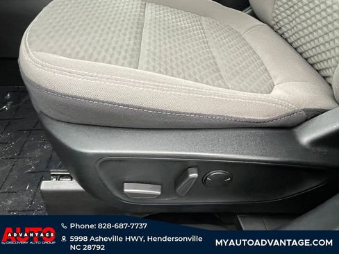 Used 2022 Ford Escape SE image 20