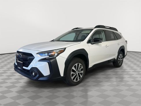 Certified 2025 Subaru Outback Premium w/ Popular Package #1A AWD/4WD image 3