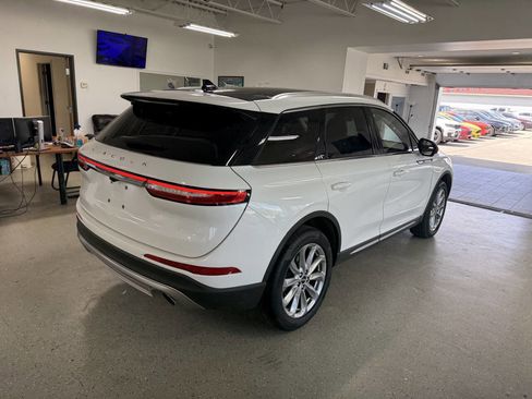 Used 2022 Lincoln Corsair AWD w/ Premium Package image 12