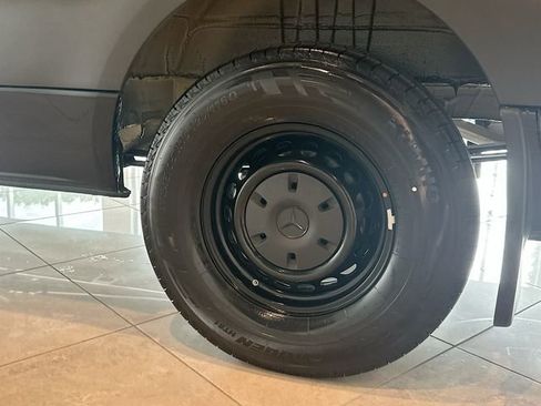 New 2025 Mercedes-Benz Sprinter 2500 image 27