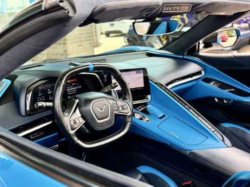 Used 2021 Chevrolet Corvette Stingray Premium Conv w/ Z51 Performance Package RWD image 32