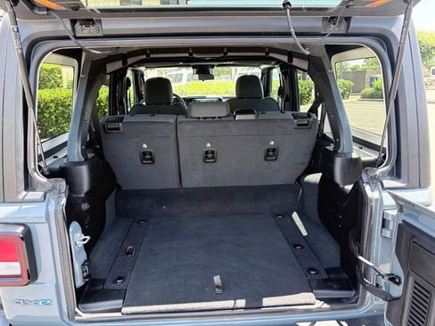 Used 2024 Jeep Wrangler Unlimited AWD/4WD image 26