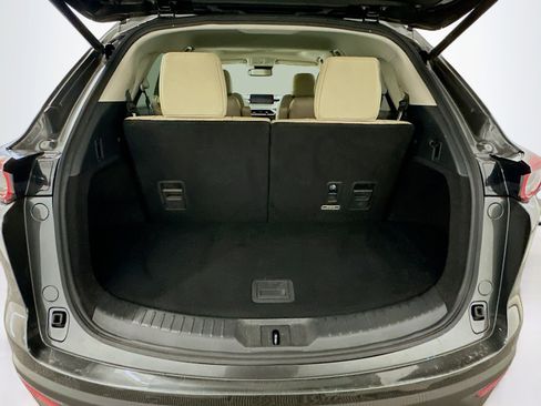 Used 2023 MAZDA CX-9 Touring image 32