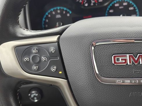 Used 2021 GMC Canyon Denali image 26