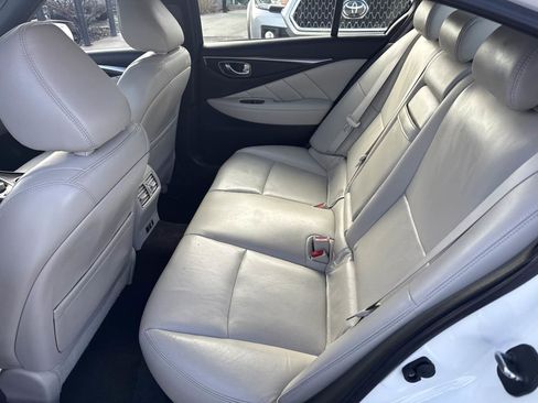 Used 2023 INFINITI Q50 Sensory image 15