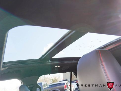 Used 2025 Ford Explorer ST image 11