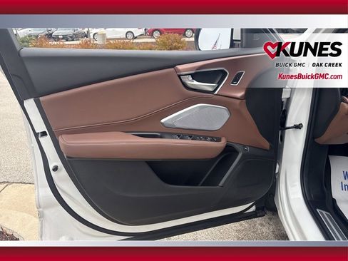 Used 2025 Acura RDX w/ Technology Package image 8