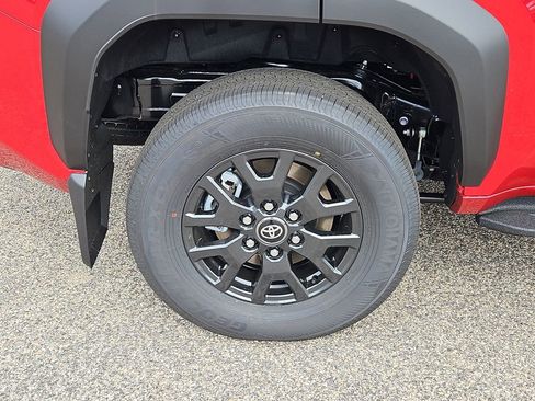 New 2026 Toyota 4Runner SR5 AWD/4WD image 18