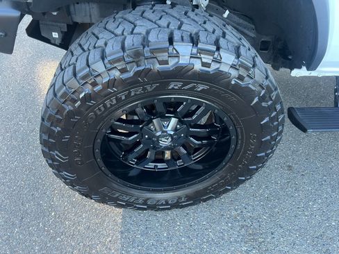 Used 2023 Ford Bronco Black Diamond AWD/4WD image 9