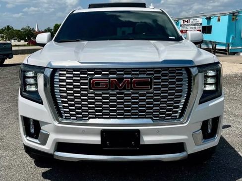 Used 2023 GMC Yukon Denali RWD image 3