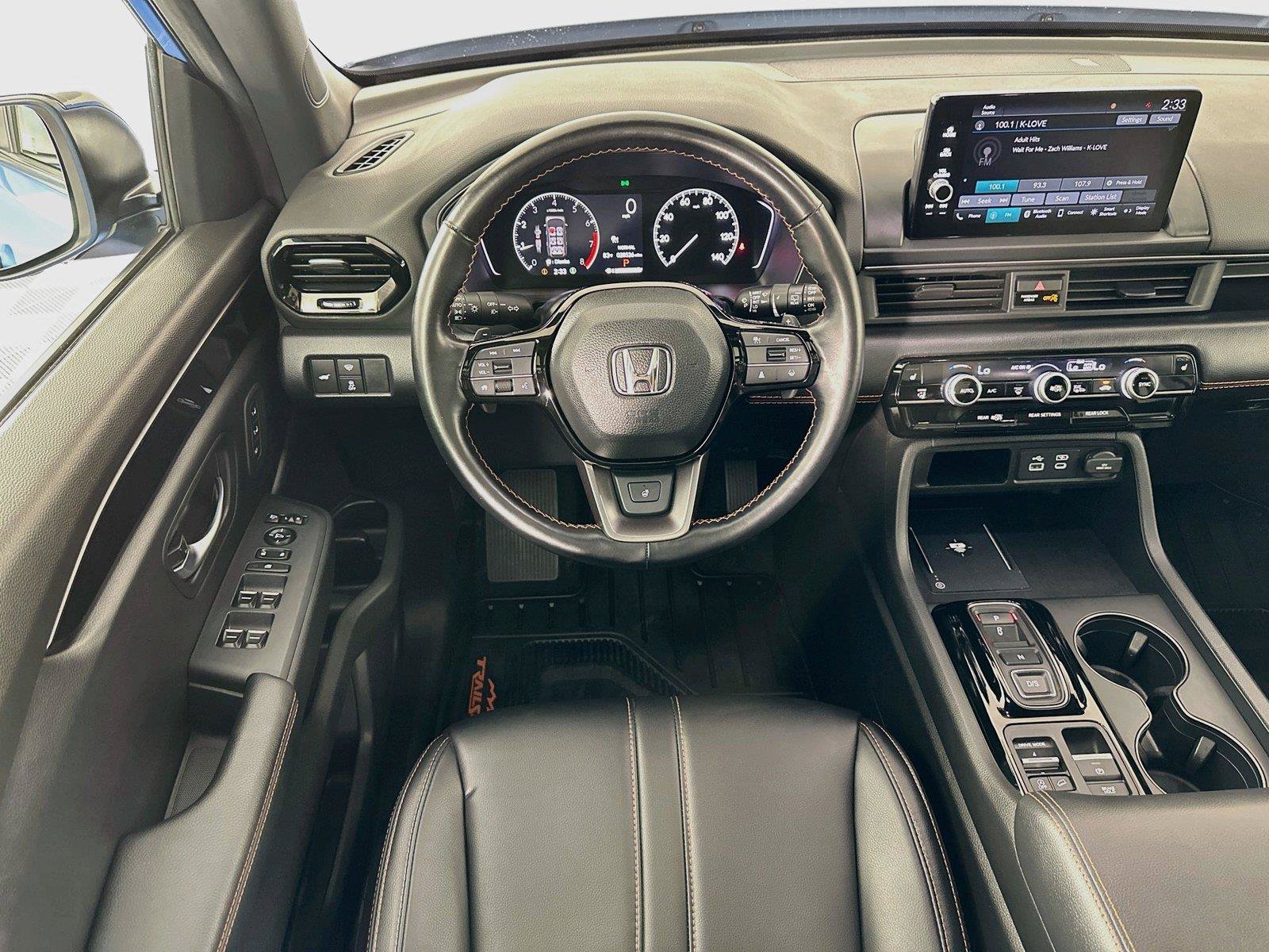 Certified 2025 Honda Pilot TrailSport image 2