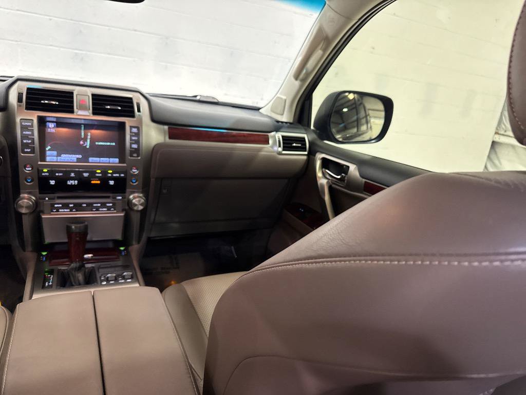 Used 2013 Lexus GX 460 w/ Comfort Plus Pkg AWD/4WD image 66