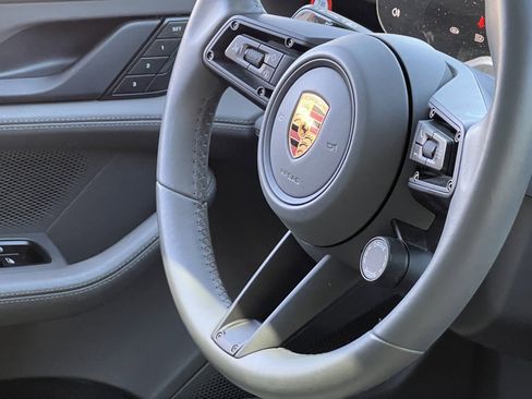 Certified 2022 Porsche Taycan 4S image 35