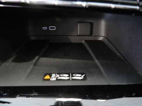 Used 2024 Chevrolet Traverse RS w/ LPO, Floor Liner Package AWD/4WD image 35