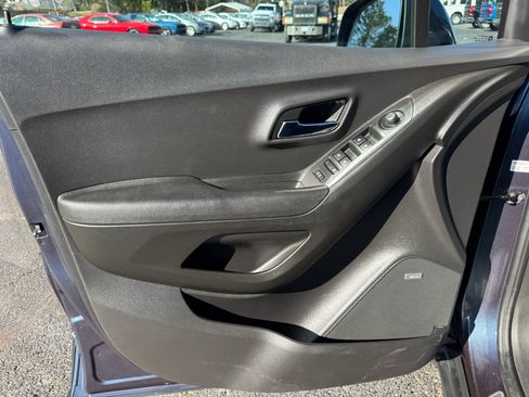 Used 2019 Chevrolet Trax Premier w/ LPO, Protection Package image 12