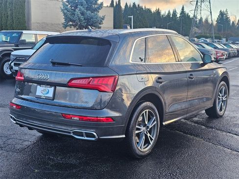 Used 2020 Audi Q5 e Premium Plus image 7