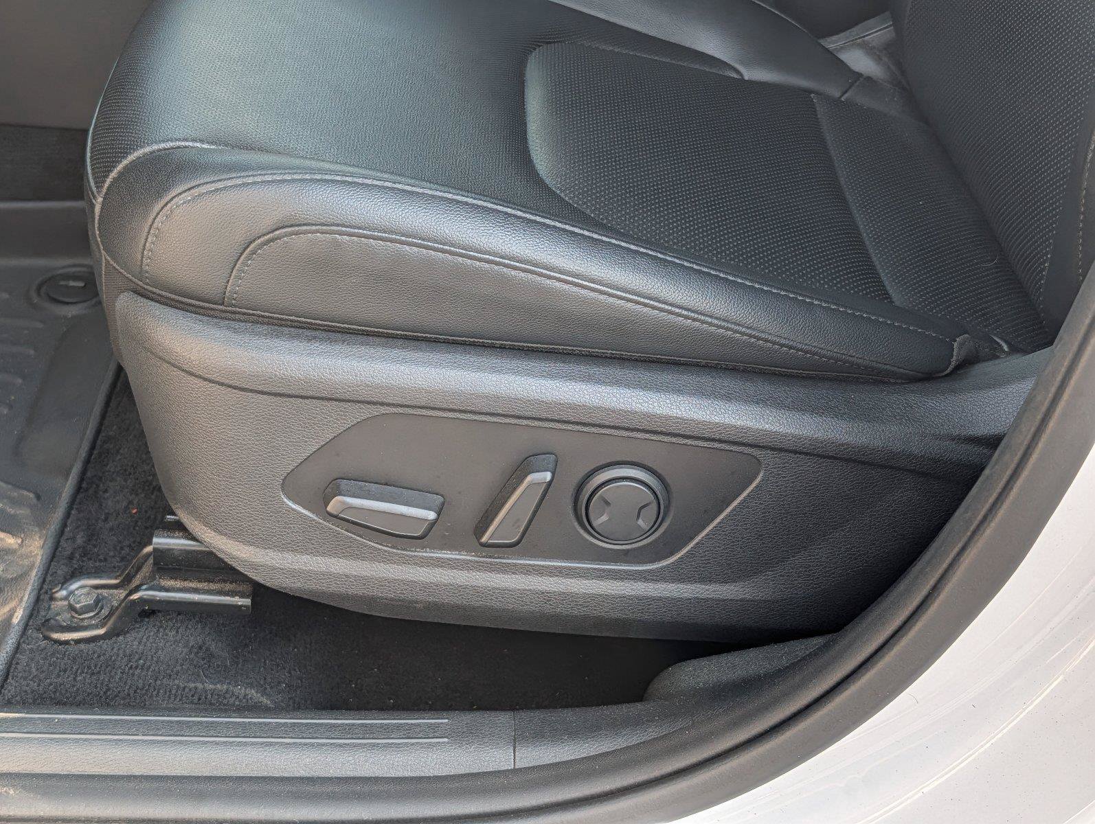 Used 2023 Kia Sportage EX FWD image 11