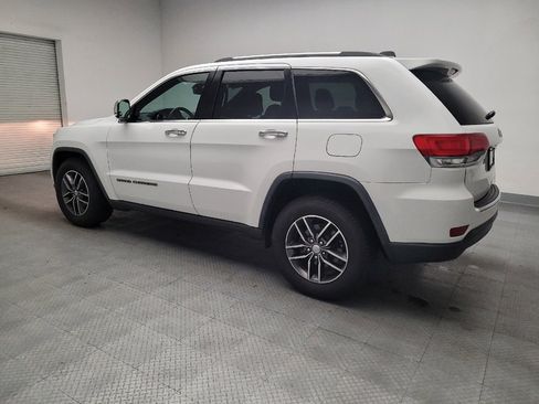 Used 2017 Jeep Grand Cherokee Limited image 3