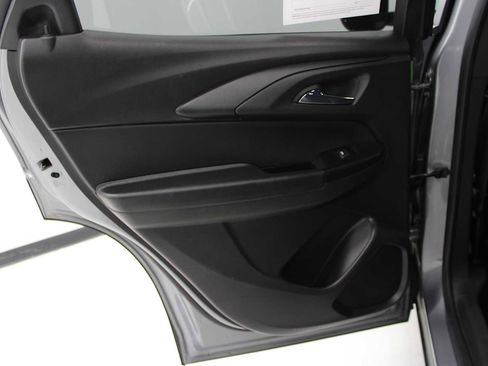 Used 2023 Chevrolet TrailBlazer RS w/ Sun and Liftgate Package image 34