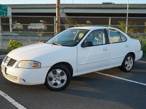 Used 2005 Nissan Sentra 1.8 w/ (F05) Convenience Pkg image 3