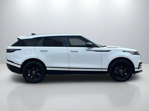 Used 2025 Land Rover Range Rover Velar Dynamic SE image 4